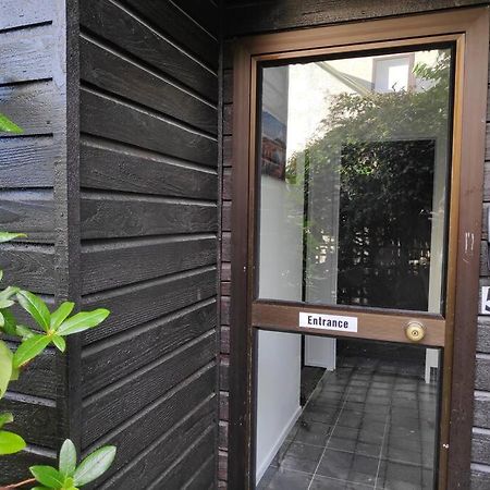 Stunning Home With Amazing Wakatipu Lake Views Queenstown Eksteriør billede